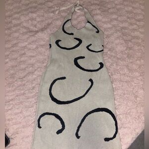 Elegant Backless Halter Dress - Black and Cream